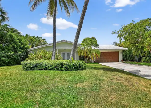 Property at 565 NE Olive Way, Boca Raton, FL, 33432, 3 beds, 2 baths, [object Object]