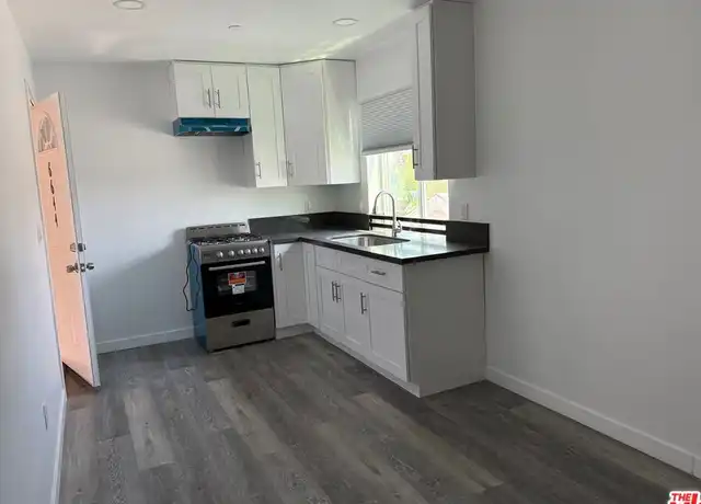Property at 6644 Irvine Ave, North Hollywood, CA, 91606, 3 beds, 3 baths, [object Object]