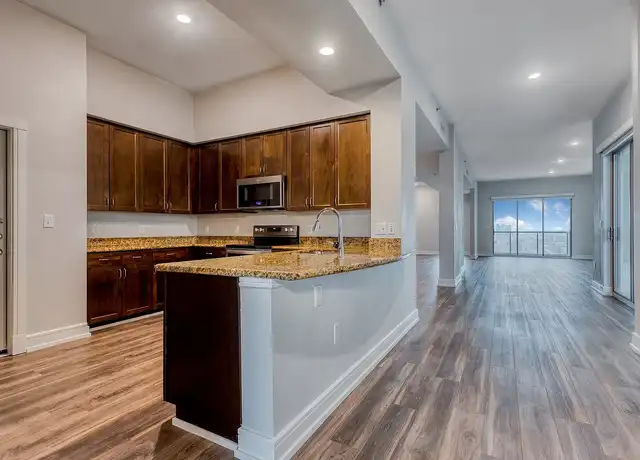 Property at Windsor on the Lake - 43 Rainey St, Austin, TX, 78701, 1-2 bed, 1-2 bath, [object Object]
