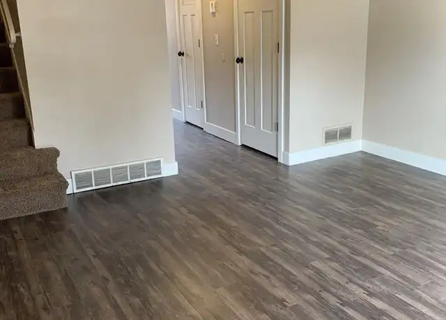 Property at Vine Gate Apartments & Townhomes - 6140 Vine Park Dr, Murray, UT, 84121, 1-2 bed, 1-1.5 bath, [object Object]