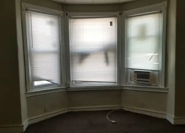 Property at 216 N 54th St Unit 2nd Fl, Philadelphia, PA, 19139, 1 bed, 1 bath, [object Object]