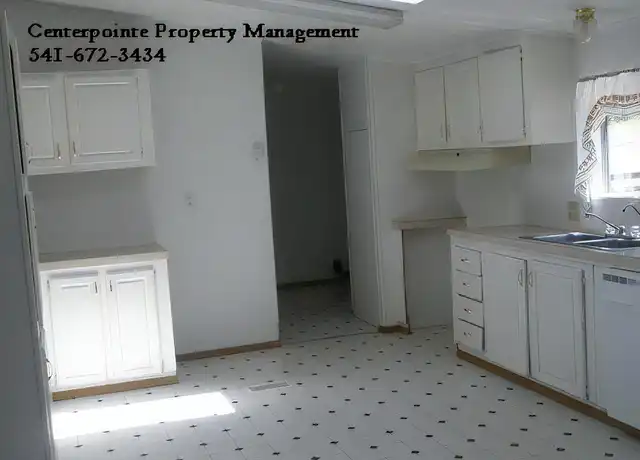 Property at 1814 Trails End Ln, Sutherlin, OR, 97479, 3 beds, 2 baths, [object Object]