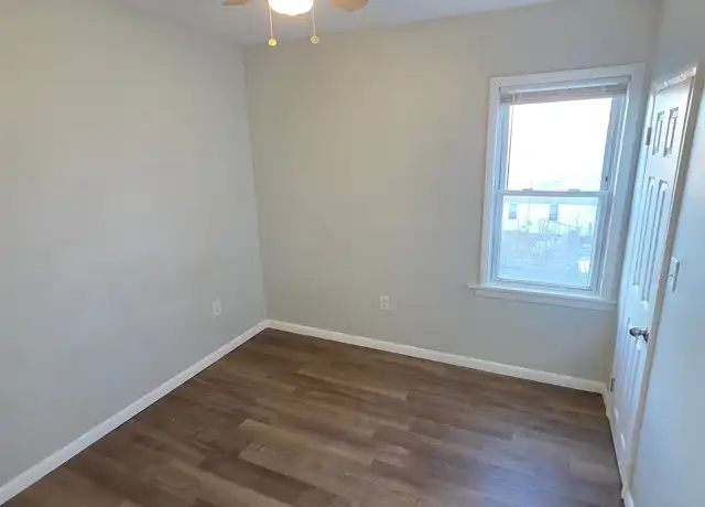 Property at 10 Division St, Lincoln, RI, 02865, 3 beds, 1 bath, [object Object]