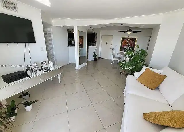 Property at 7300 Wayne Ave #416, Miami Beach, FL, 33141, 1 bed, 1.5 baths, [object Object]