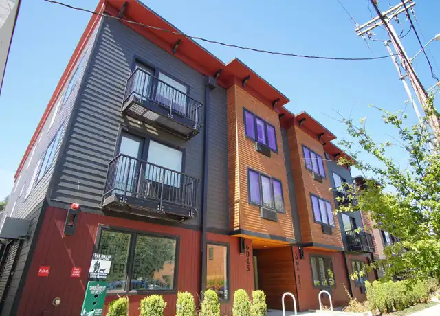 Property at 6015 S Virginia Ave Unit 205, Portland, OR, 97239, 2 beds, 1 bath, [object Object]