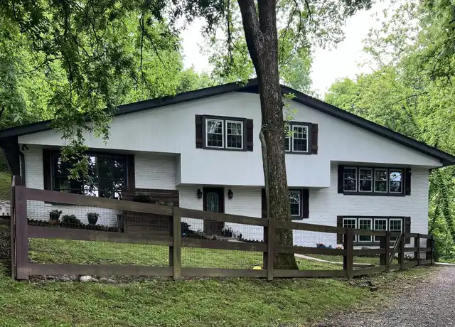 Property at 2440 Center Point Rd, Hendersonville, TN, 37075, 4 beds, 2.5 baths, [object Object]