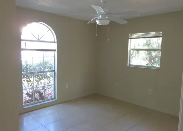 Property at 1527 Count Nicholas Ct, Sarasota, FL, 34232, 3 beds, 2 baths, [object Object]