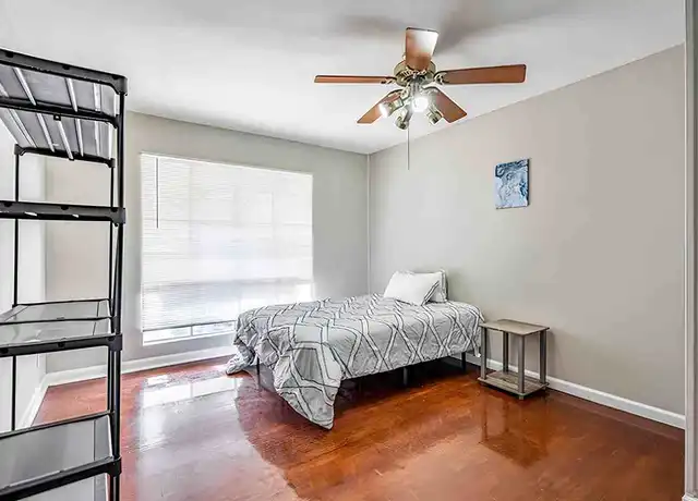 Property at 217 Evergreen Dr SE, Marietta, GA, 30060, 1 bed, 1 bath, [object Object]