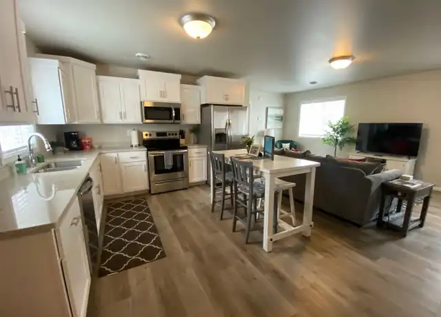 Property at 713 10th Ave N Unit 1, Fargo, ND, 58102, 3 beds, 2 baths, [object Object]