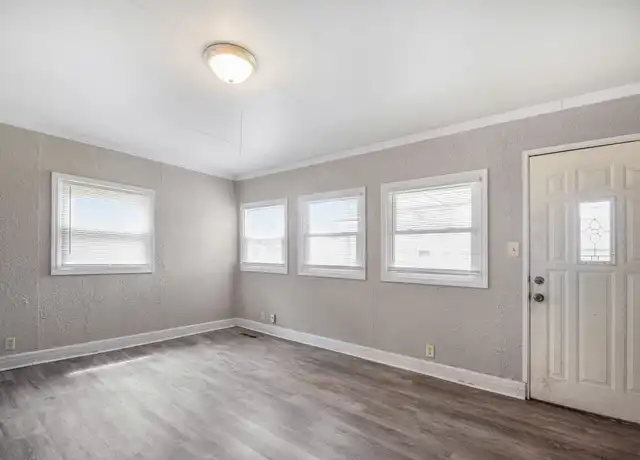 Property at 1714 N Pulaski St Unit C-1, South Bend, IN, 46613, 3 beds, 1 bath, [object Object]
