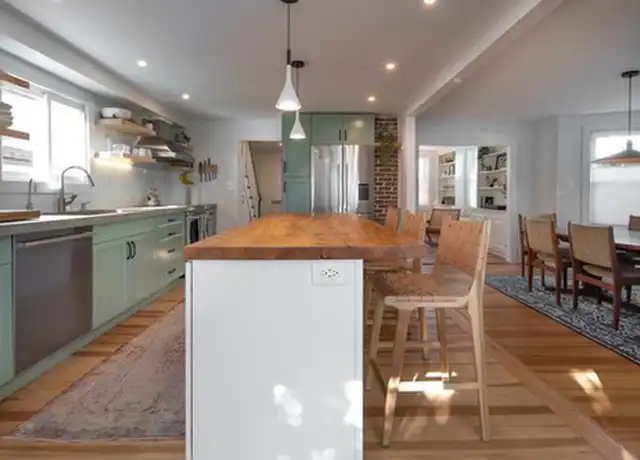 Property at 5 Potter St, Newport, RI, 02840, 2 beds, 2.5 baths, [object Object]