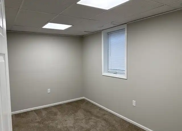 Property at 920 S Alice St, Sioux City, IA, 51106, 3 beds, 2 baths, [object Object]