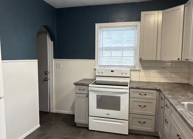 Property at 920 S Alice St, Sioux City, IA, 51106, 3 beds, 2 baths, [object Object]