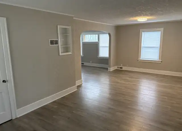 Property at 920 S Alice St, Sioux City, IA, 51106, 3 beds, 2 baths, [object Object]