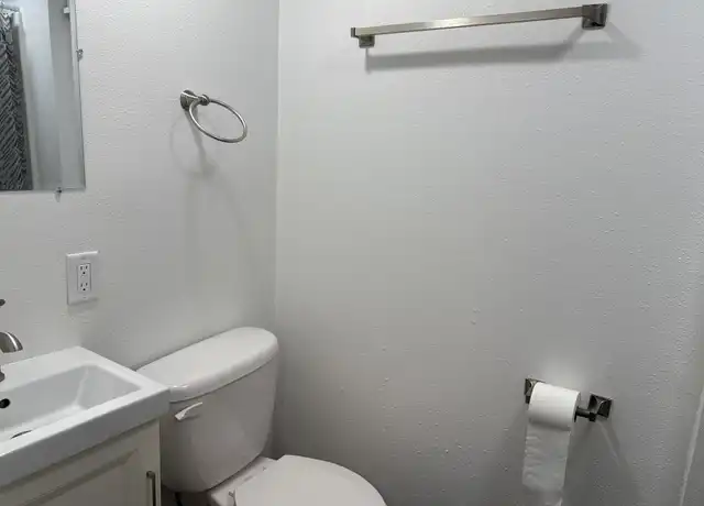 Property at 920 S Alice St, Sioux City, IA, 51106, 3 beds, 2 baths, [object Object]