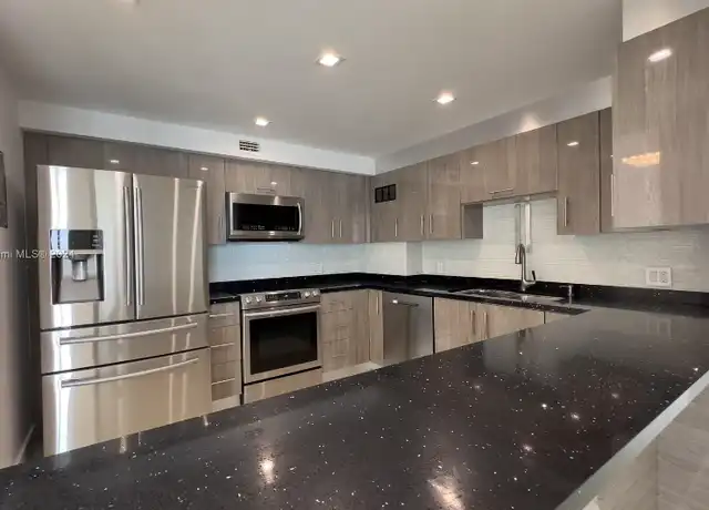 Property at 2851 NE 183rd St Unit 2000A, Aventura, FL, 33160, 2 beds, 2 baths, [object Object]