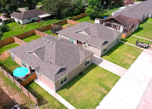 Property at 110 Will St Unit B, Willis, TX, 77378, 2 beds, 2 baths, [object Object]