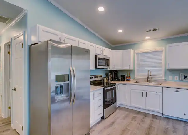 Property at 314 Charlotte Ave, Carolina Beach, NC, 28428, 2 beds, 2 baths, [object Object]
