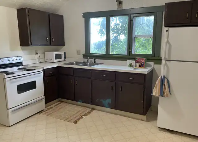 Property at 1004 2nd Ave N Unit 1, Great Falls, MT, 59401, 1 bed, 1 bath, [object Object]