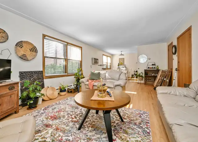 Property at 508 Ridgewood Ave Unit 4, Minneapolis, MN, 55403, 2 beds, 1 bath, [object Object]