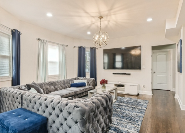 Photo of 125 S 6th Ave #1, Maywood, IL 60153