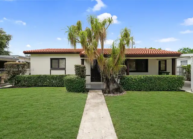 Property at 168 SE 9th Ct, Hialeah, FL, 33010, 3 beds, 2 baths, [object Object]