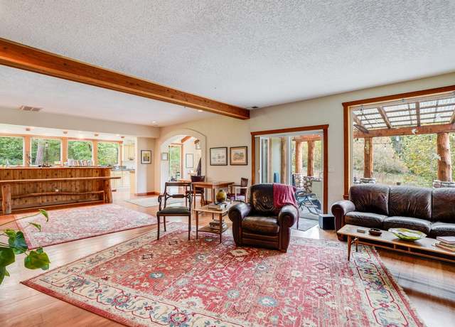 Photo of 2625 NE Goodwin Rd, Camas, WA 98607