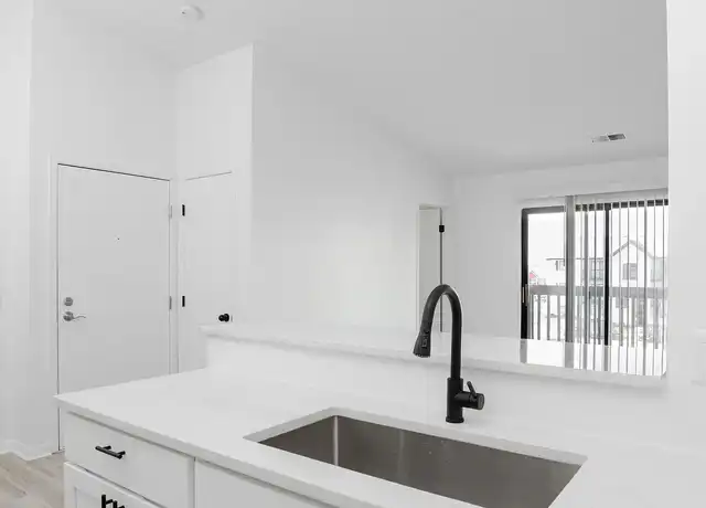 Property at Verandas North - 2686 Cobble Cir, Moraine, OH, 45439, 2 beds, 1 bath, [object Object]