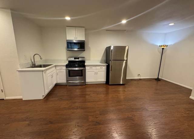 Photo of 673 Brookside Ln, Sierra Madre, CA 91024