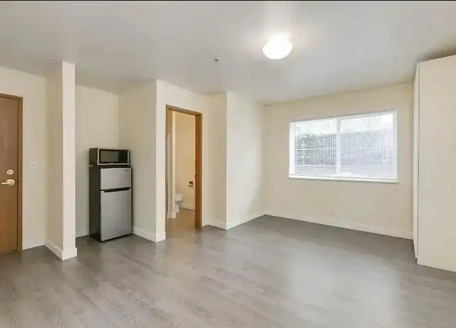 Property at Husky Court Apartments - 4629 21st Ave NE, Seattle, WA, 98105, 0 beds, 1 bath, [object Object]