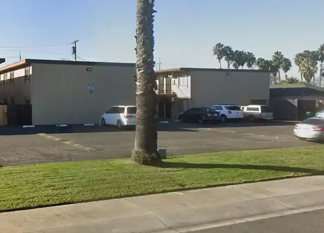 Property at Oak Grove - 1121 Lloyd St, Lodi, CA, 95240, 2 beds, 1 bath, [object Object]