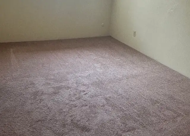 Photo of 1121 Lloyd St, Lodi, CA 95240