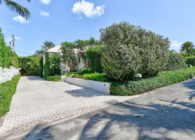 Property at 117 Via Vizcaya, Palm Beach, FL, 33480, 4 beds, 3.5 baths, [object Object]