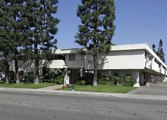 Property at Pinetree Anaheim Apartments - 420 N Loara St, Anaheim, CA, 92801, 1 bed, 1 bath, [object Object]