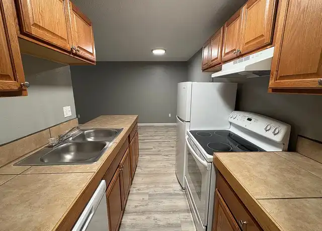 Property at Mountain Pointe Apartments - 2640 E Yampa St, Colorado Springs, CO, 80909, 2 beds, 1 bath, [object Object]