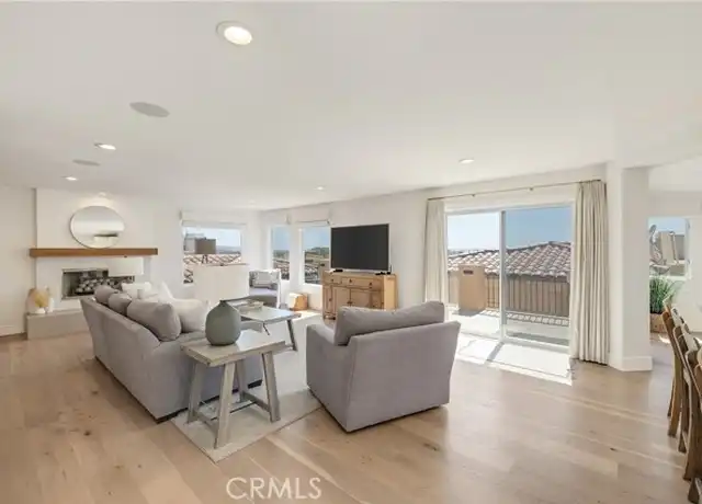 Property at 652 10th St, Hermosa Beach, CA, 90254, 4 beds, 4.5 baths, [object Object]