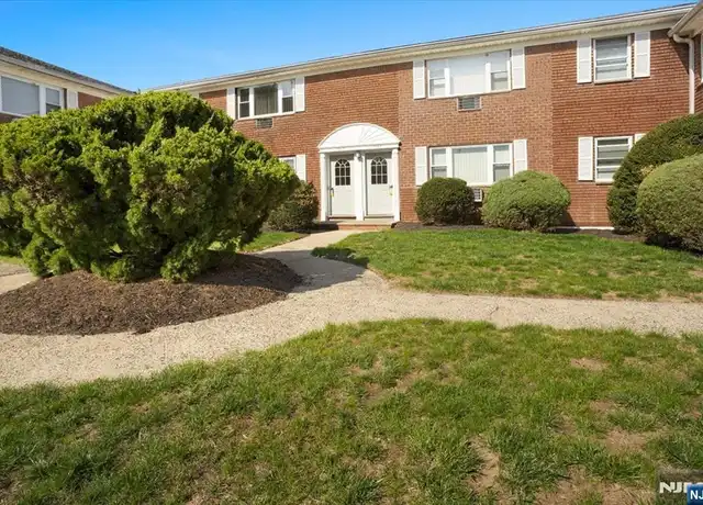 Property at 1131A Valley Rd Unit A, Wayne, NJ, 07470, 1 bed, 1 bath, [object Object]