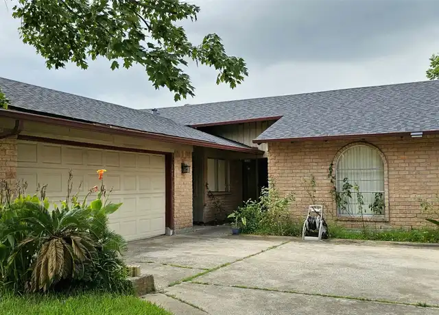 Property at 15538 Baybrook Dr, Houston, TX, 77062, 4 beds, 2 baths, [object Object]