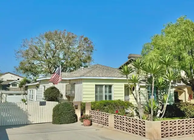 Property at 1909 Speyer Ln, Redondo Beach, CA, 90278, 2 beds, 1 bath, [object Object]