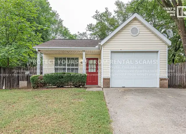 Property at 3206 W Oakfield St, Fayetteville, AR, 72704, 2 beds, 2 baths, [object Object]