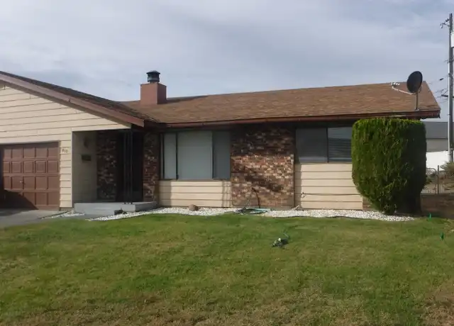 Property at 808 N Evelyn Dr, Moses Lake, WA, 98837, 2 beds, 1 bath, [object Object]