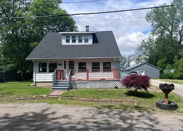 Property at 2814 E Main St, Urbana, IL, 61802, 4 beds, 2 baths, [object Object]