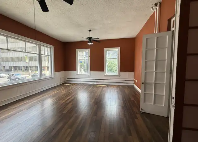 Property at 346 S Rose St Unit 5, Kalamazoo, MI, 49007, 2 beds, 1 bath, [object Object]