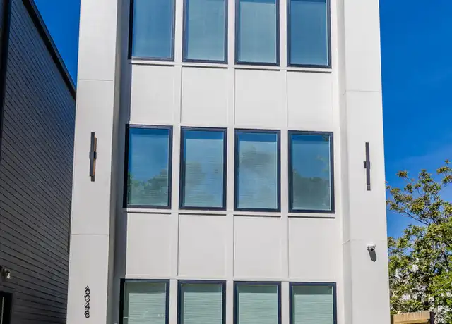Property at 6048 S Eberhart Ave Unit 3, Chicago, IL, 60637, 3 beds, 2 baths, [object Object]