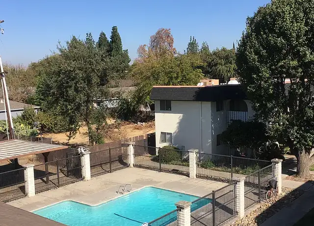 Photo of 303 Starr Ave, Turlock, CA 95380