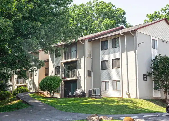 Property at 10 Spring Ct, Charlottesville, VA, 22901, 2 beds, 1.5 baths, [object Object]