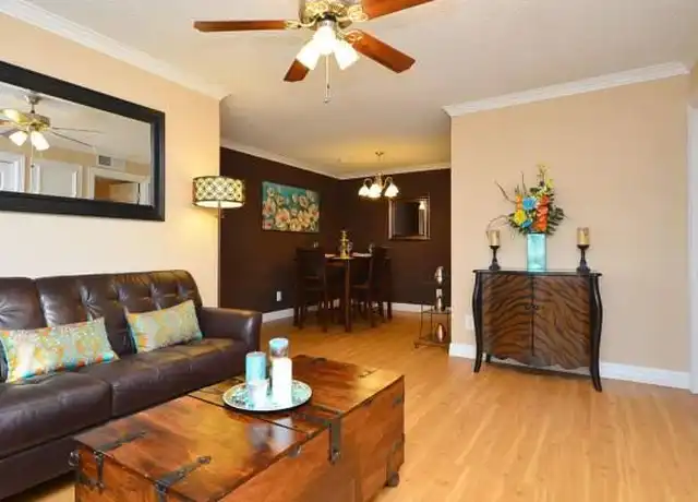 Property at 2900 Briarhurst Dr Unit 1035, Houston, TX, 77057, 1 bed, 1 bath, [object Object]