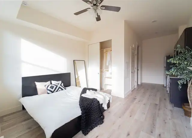 Property at Capitol Hill Apartments - 7980 SW Capitol Hill Rd, Portland, OR, 97219, 0 beds, 1 bath, [object Object]