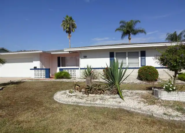 Property at 1408 Nashua Cir, Sun City Center, FL, 33573, 3 beds, 2 baths, [object Object]