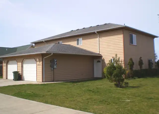 Property at 1025 Kentucky Ave Unit 1035 Kentucky, Coos Bay, OR, 97420, 3 beds, 2 baths, [object Object]